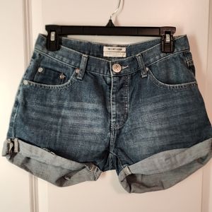 One teaspoon charger shorts